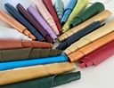 IPEA 1 kg Chutes de Cuir Colorés - Découpes Colorés de Vraie Cuir de Couleurs Mélangées en Tailles Aléatoires - Pièces de Cuir de Formes variées - Restes de Production Artisanale - Additional Image
